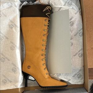 Timberland Women's Brown and Tan Heeled Boots